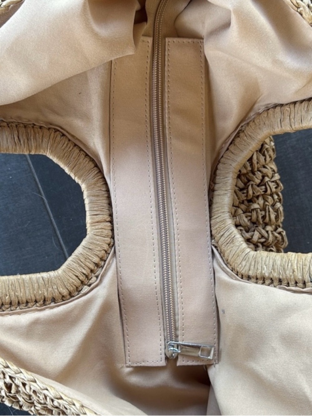 Handwoven Straw Tote Bag in a cool
Shape - Natural Like New - Picture 6 of 6